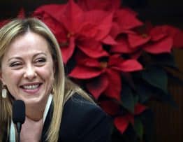 Actualites france Giorgia Meloni felicite laction de son gouvernement face