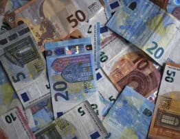 Actu francaise La Banque centrale europeenne lance une consultation pour